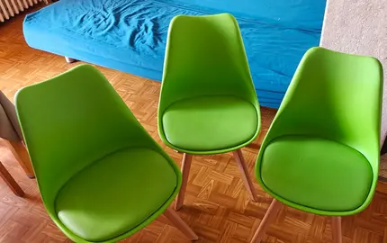 3 chaises