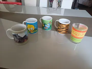 mugs