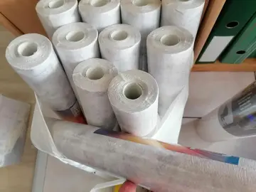 rouleaux de papier peints avec nécessaire NEUF