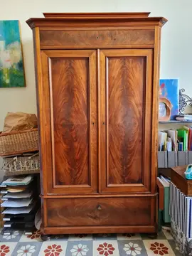 Petite armoire bois massiv