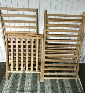 lit bébé en bois