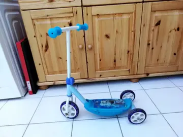 Trottinette enfant jusqu'à 5 ans