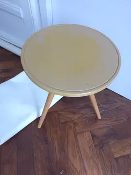 table jaune ronde cyrillus