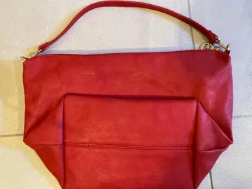 Sac à main rouge