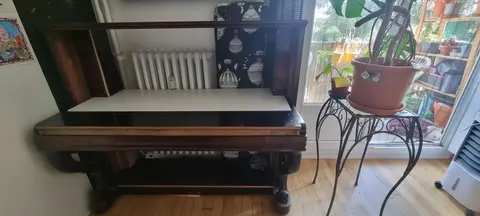 Bureau Piano