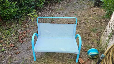 Banc enfant bleu extérieur