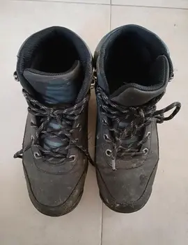 chaussures montantes