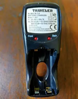 Chargeur 4 piles AA / AAA