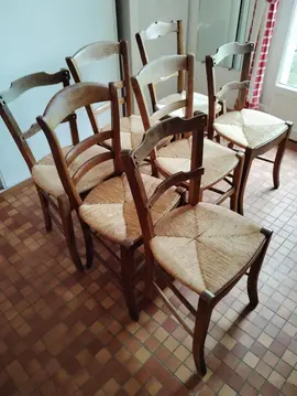 7 chaises paille en bon état