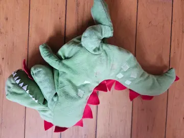 Peluche dinosaure ou dragon