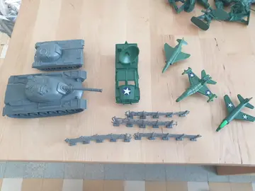 Lot de figurines de guerres