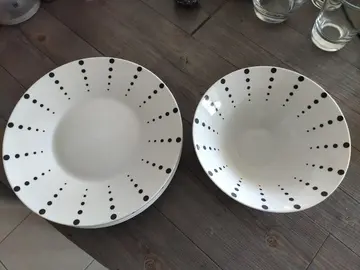 grandes assiettes + saladier