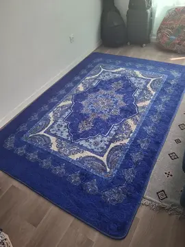 tapis, vaisselle