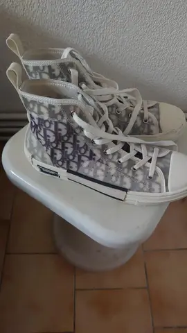chaussures hautes T42