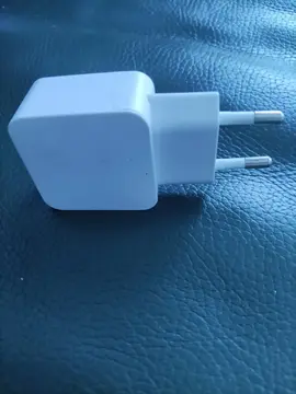 Bloc chargeur USB pour téléphone.