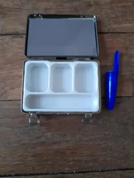 Petite boîte à compartiments