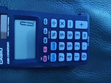 petite calculatrice Casio