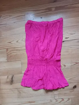 Robe courte sans bretelle taille 38