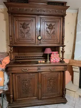 Donne buffet style Henri II