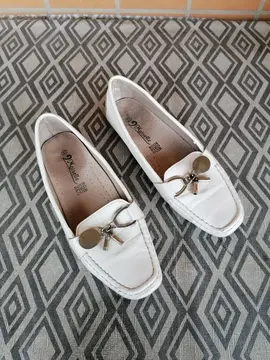 Mocassins blancs pointure 37