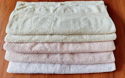 Lot 2 - 5 petites serviettes de toilette