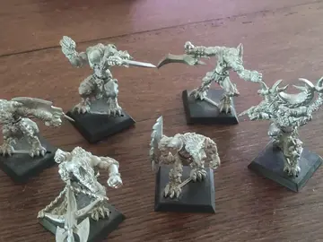figurines