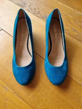 Donne escarpins bleus 39