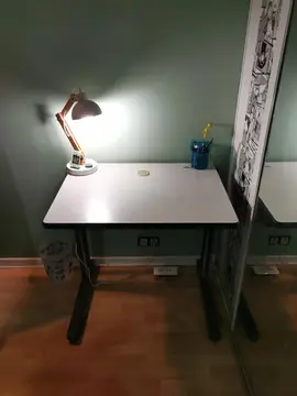 Bureau minimal