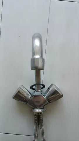 Robinet de salle de bain