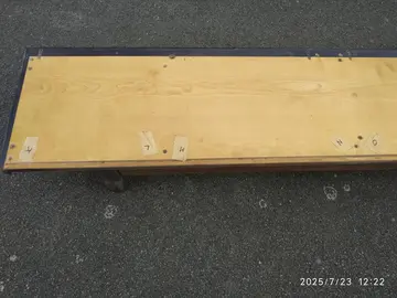 Buffet en bois vernis années 1970