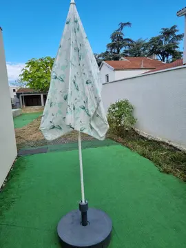 parasol avec socle