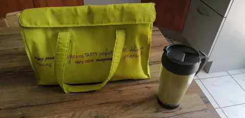 Sac isotherme et gobelet