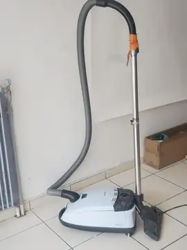 Aspirateur traineau