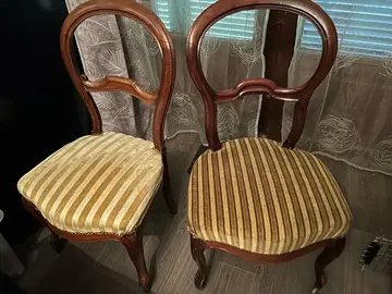 chaises tapissées anciennes