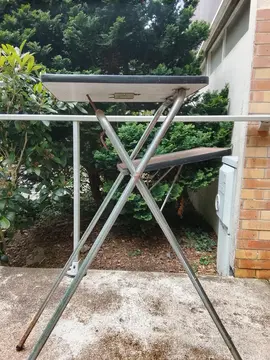 table pour projecteur