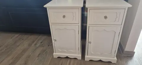 2 tables de nuit