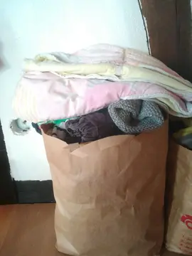 Vêtements 3 mois 6 mois garçon ou mixte quelques vêtements fille