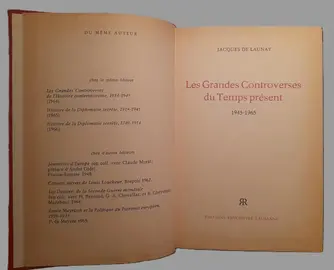 Livre "Les Grandes Controverses du Temps Présent 1945-1965"