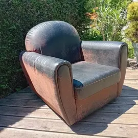 fauteuil club aspect cuir