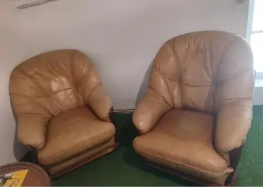 donne 2 fauteuils en cuir