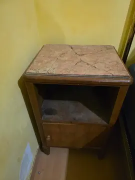 Table de chevet