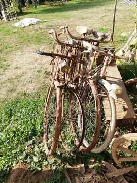 4 velos anciens