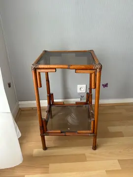table de déco en verre et bambou