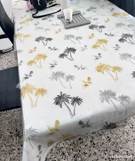 table en verre pour 6 personnes
