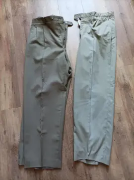 deux pantalons homme