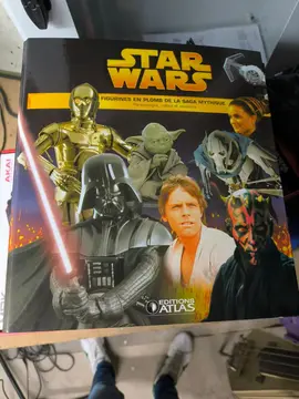 classeurs starwars avec fiches personnages