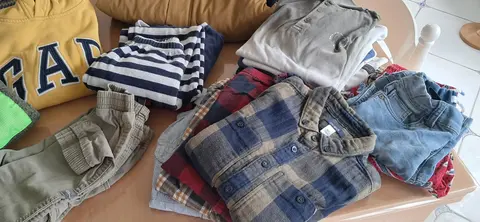 lot de vêtements garçon 8ans