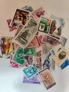 lot unique timbres Asie...
