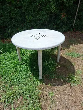 table de jardin ronde
