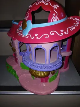 maison Charlotte aux fraises